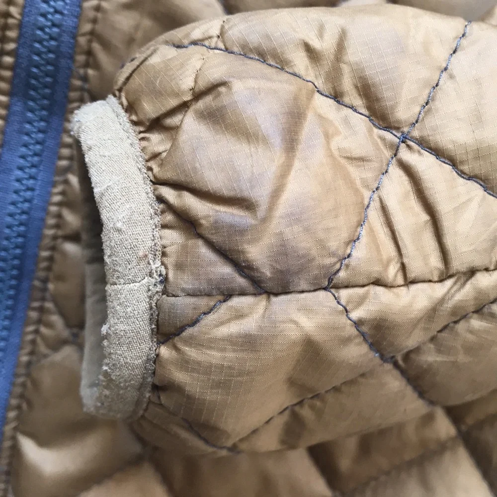 Patagonia Lightweight Puffer Jacket (size 5T)